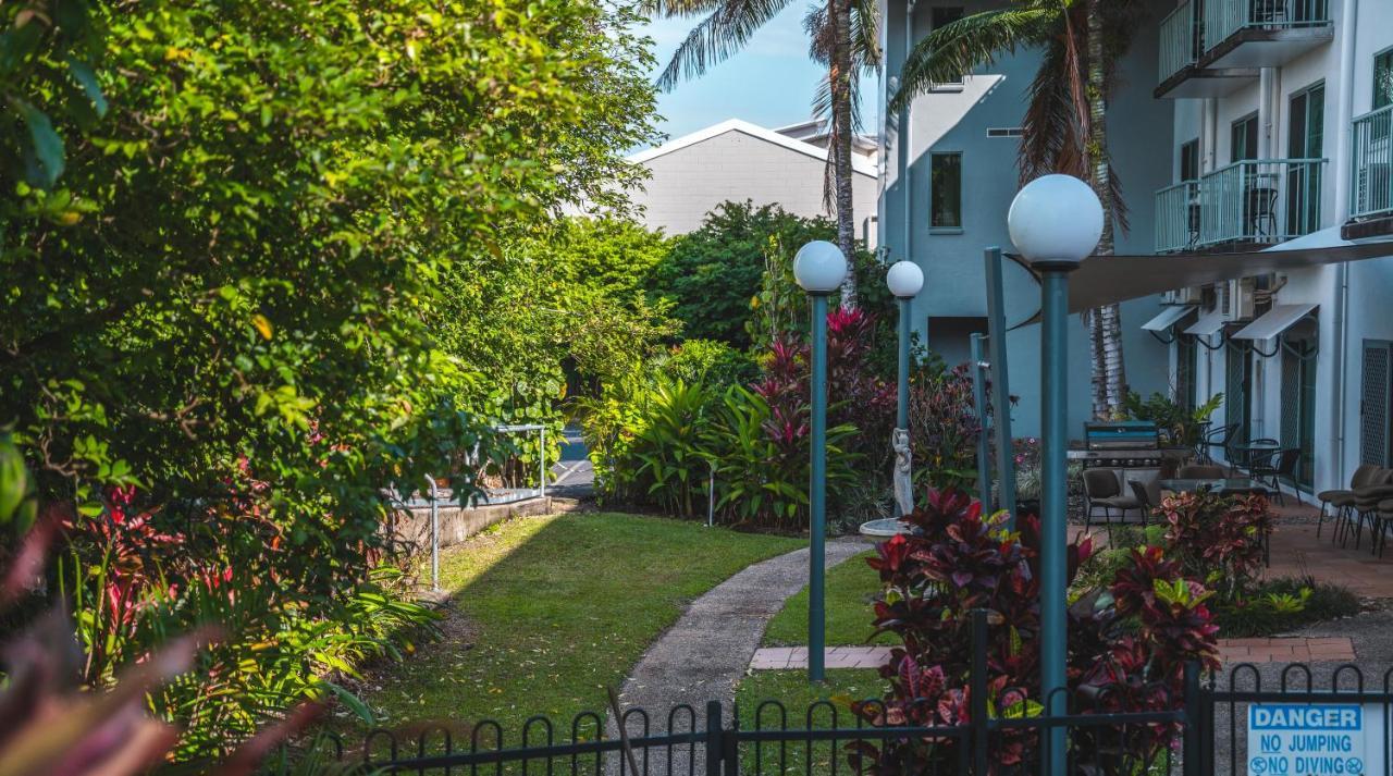 Heritage Cairns Hotel Exterior photo