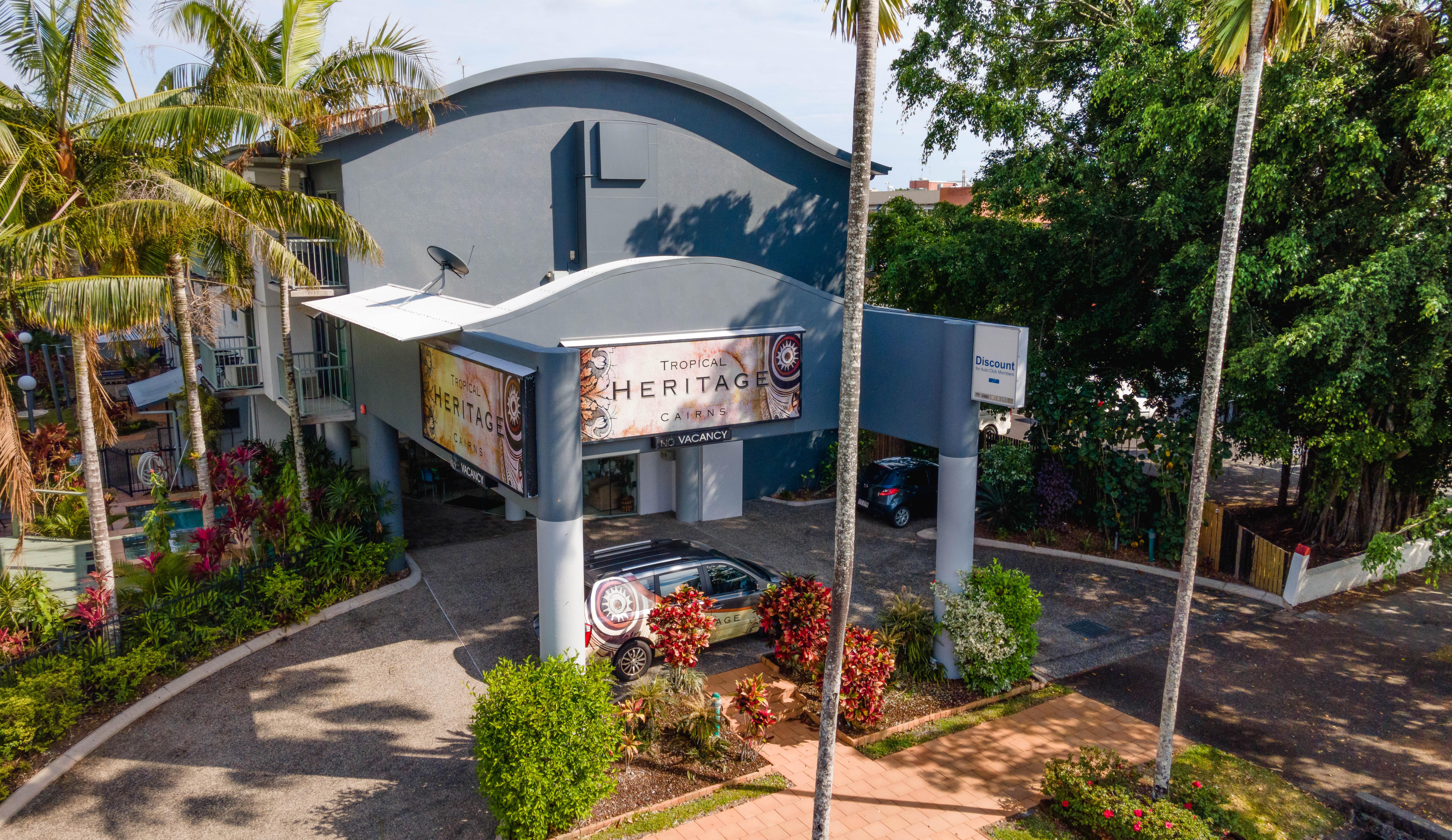 Heritage Cairns Hotel Exterior photo